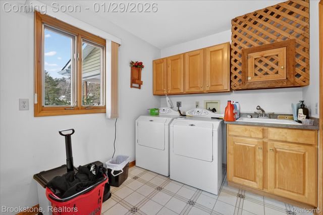 5163 Country Squire Road, Dryden Township, MI 48428