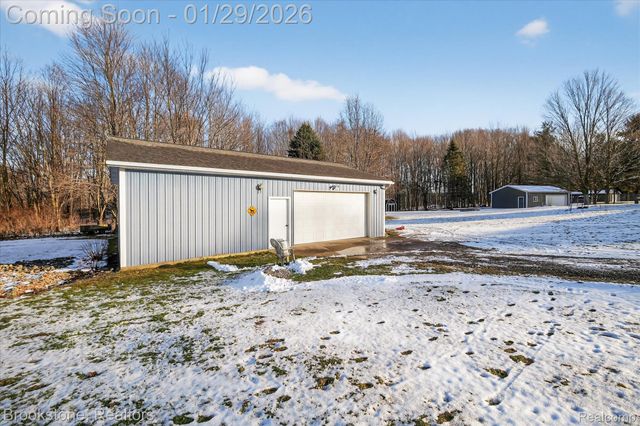 5163 Country Squire Road, Dryden Township, MI 48428