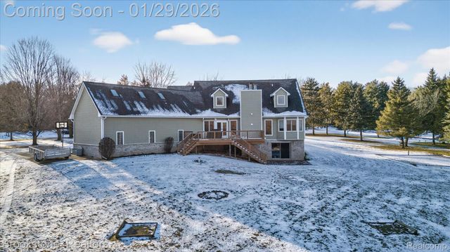 5163 Country Squire Road, Dryden Township, MI 48428