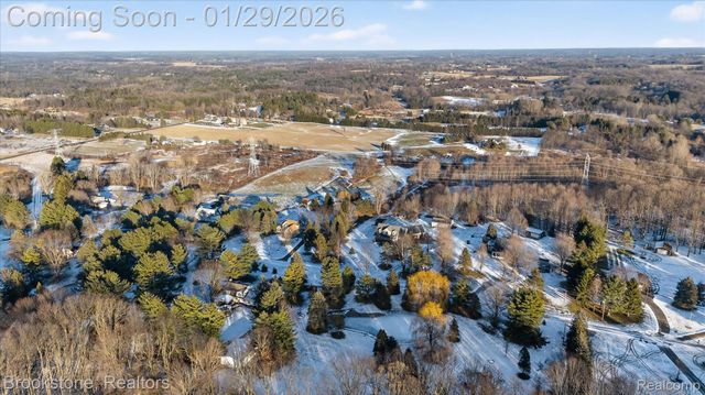 5163 Country Squire Road, Dryden Township, MI 48428