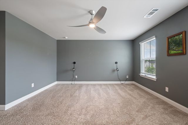 1337 Carriage Park Dr, Hermitage, TN 37076