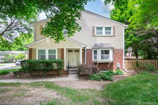 1634 Brentwood Drive, Troy, MI 48098