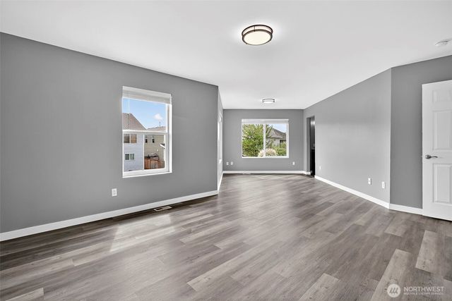 9430 185th Street Ct E, Puyallup, WA 98375
