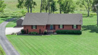 1904 N Mayflower Road, Bentonville, AR 72713