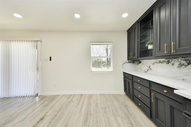 5442 Airport Boulevard, Houston, TX 77048