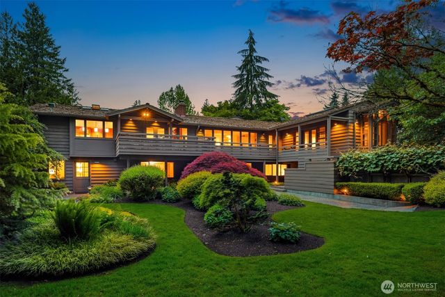 2420 82nd Avenue NE, Medina, WA 98039