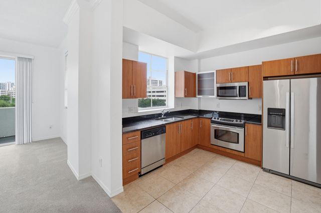 600 S Dixie Highway 401, West Palm Beach, FL 33401