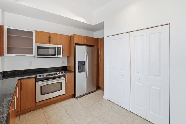 600 S Dixie Highway 401, West Palm Beach, FL 33401