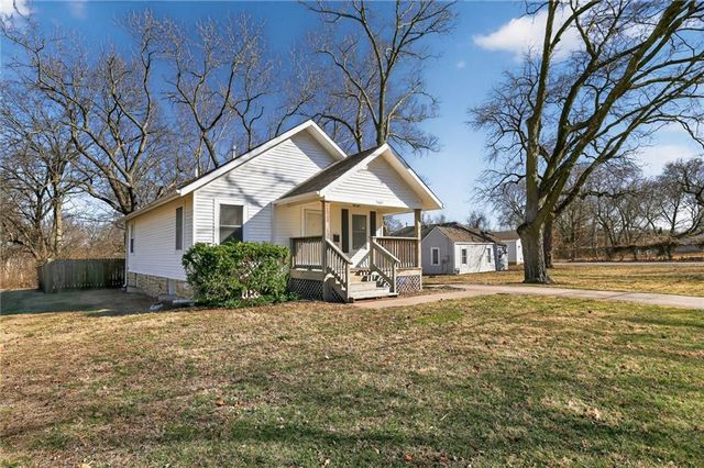 5605 Ditzler Avenue, Raytown, MO 64133