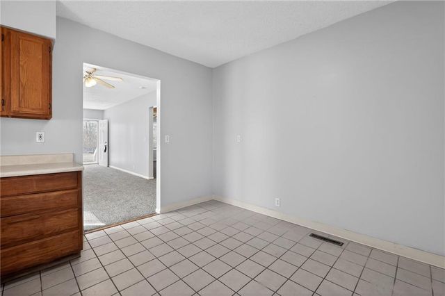 5605 Ditzler Avenue, Raytown, MO 64133