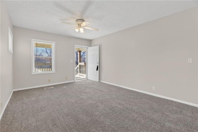 5605 Ditzler Avenue, Raytown, MO 64133