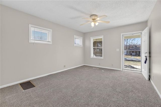 5605 Ditzler Avenue, Raytown, MO 64133