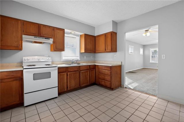 5605 Ditzler Avenue, Raytown, MO 64133