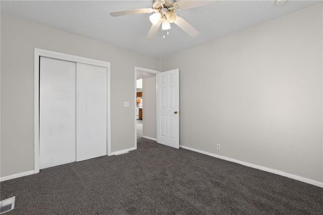 5605 Ditzler Avenue, Raytown, MO 64133