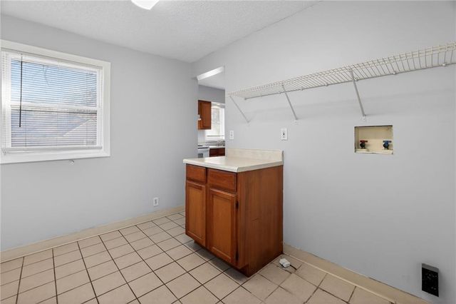 5605 Ditzler Avenue, Raytown, MO 64133