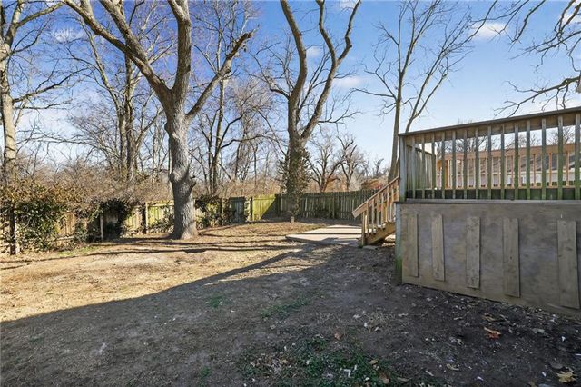 5605 Ditzler Avenue, Raytown, MO 64133