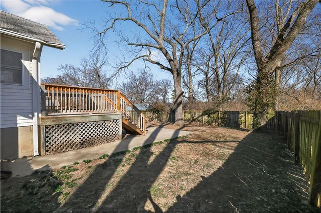 5605 Ditzler Avenue, Raytown, MO 64133