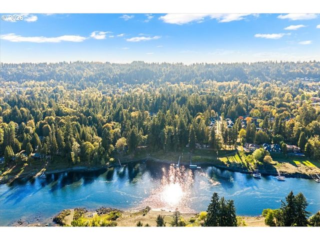 3788 CALAROGA Dr, West Linn, OR 97068