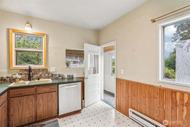 1807 30th Avenue S, Seattle, WA 98144