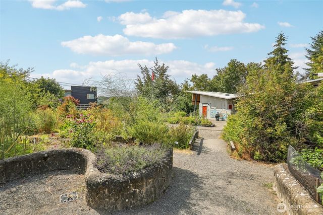 1807 30th Avenue S, Seattle, WA 98144