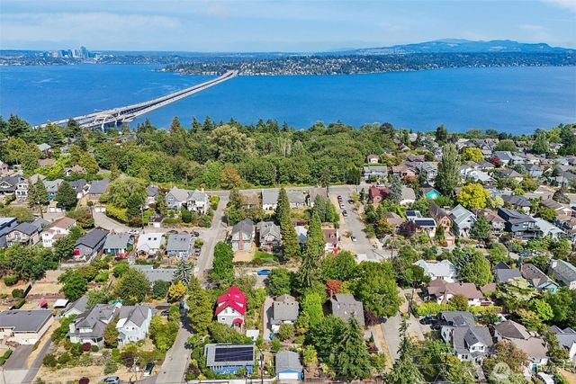 1807 30th Avenue S, Seattle, WA 98144