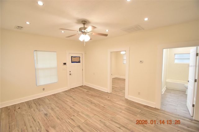 907 E PATTERSON STREET, Tampa, FL 33604