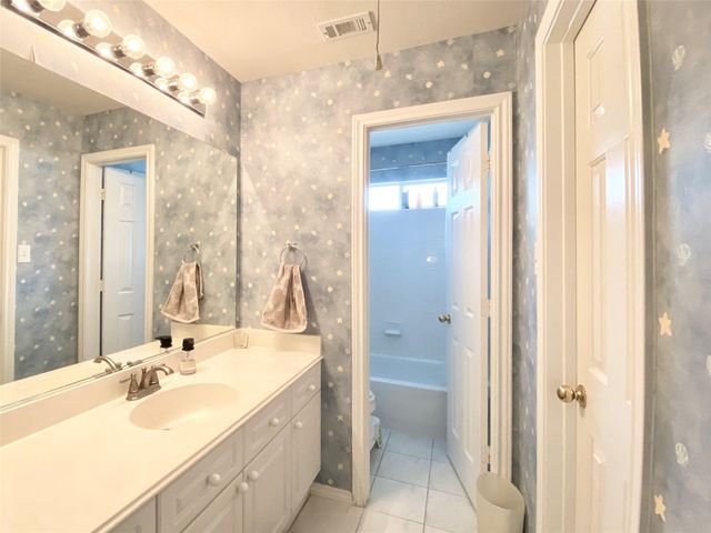 9224 Longview Drive, Plano, TX 75025