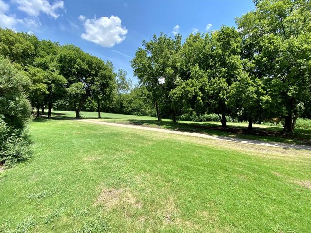 9224 Longview Drive, Plano, TX 75025
