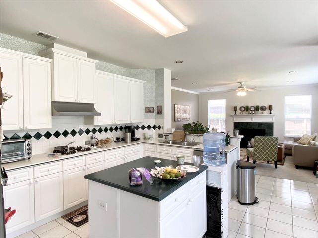 9224 Longview Drive, Plano, TX 75025