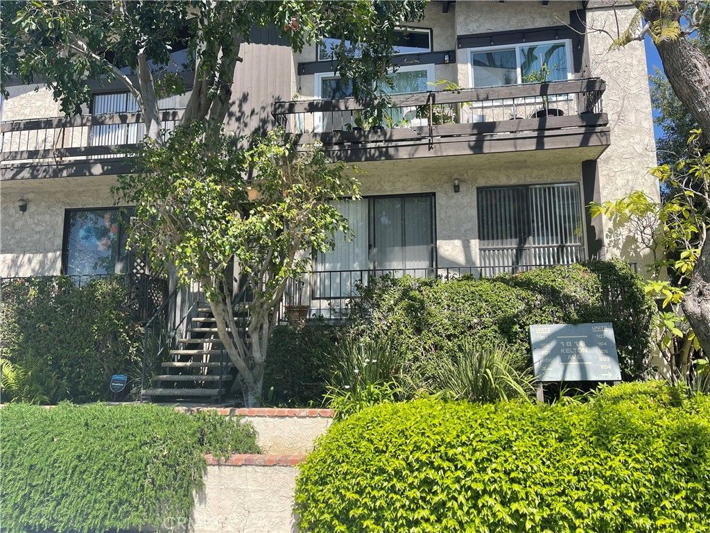 Image 1 of property listing at 1818 Kelton Avenue 101, Los Angeles, CA 90025
