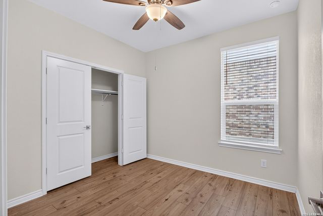 223 W West Granite Shores, Boerne, TX 78006