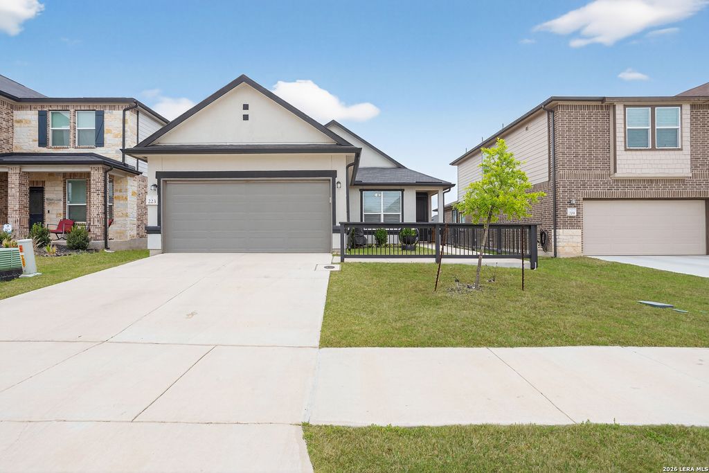 223 W West Granite Shores, Boerne, TX 78006