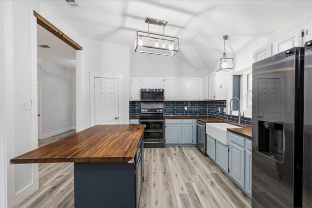 8104 Wharf Street, Frisco, TX 75035