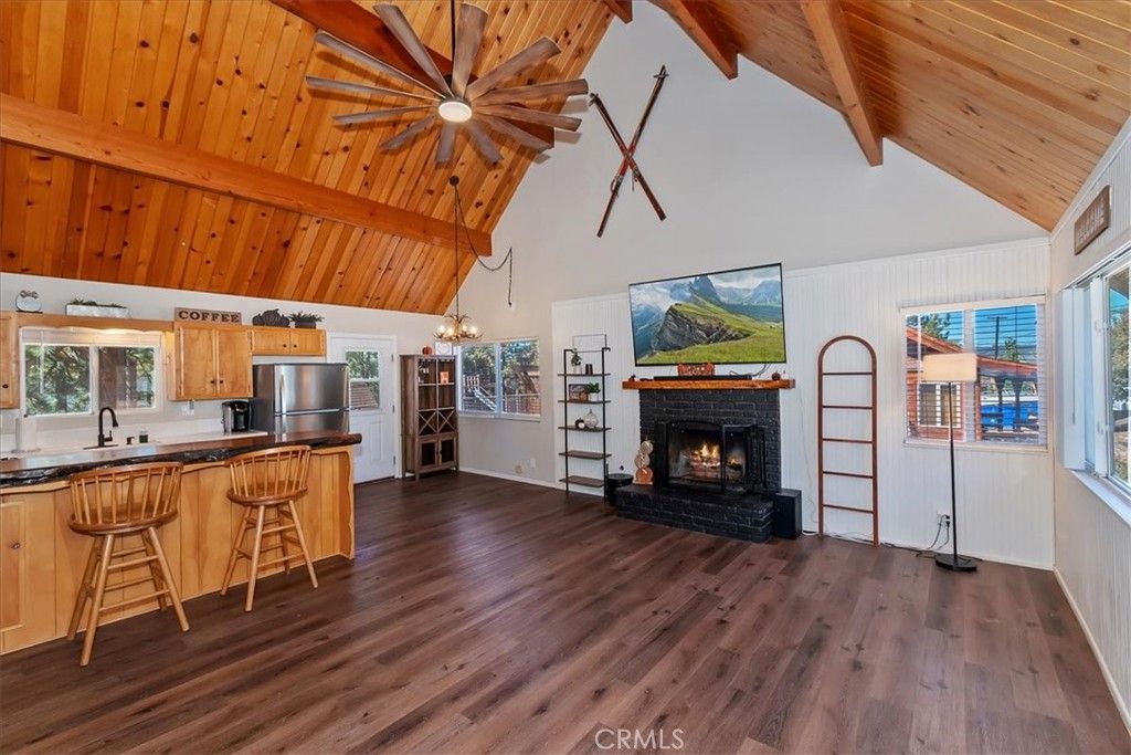 Image 3 of property listing at 642 Villa Grove, Big Bear, CA 92314