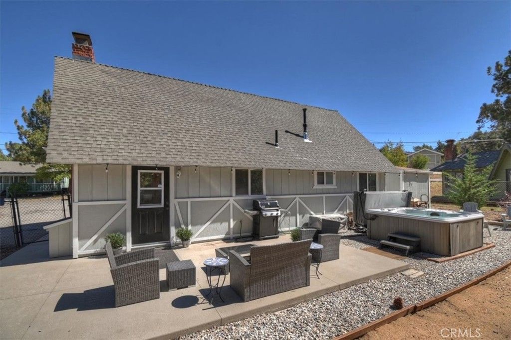 Image 32 of property listing at 642 Villa Grove, Big Bear, CA 92314