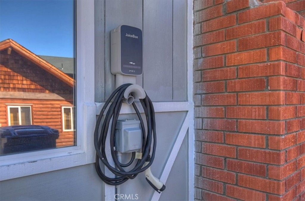Image 40 of property listing at 642 Villa Grove, Big Bear, CA 92314