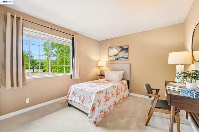 1657 Holly Cir, Pleasanton, CA 94566