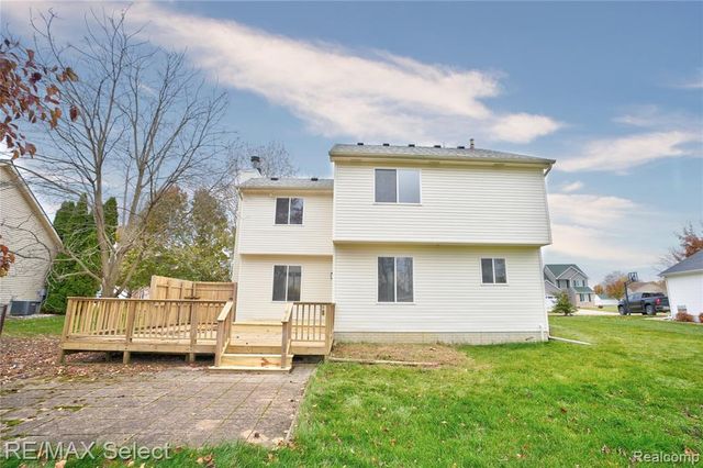 8455 Deer Field Drive, Davison, MI 48423