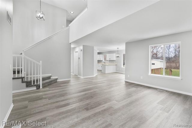 8455 Deer Field Drive, Davison, MI 48423