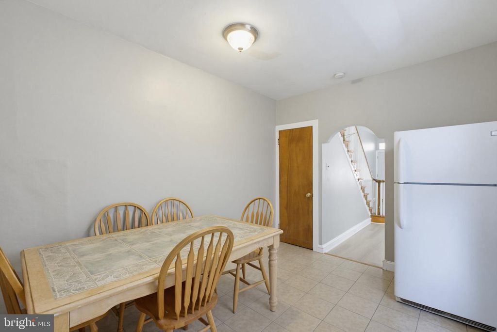 1926 E HAZZARD ST, PHILADELPHIA, PA 19125 — photo 4