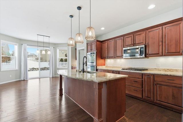 1359 Winchester Pass, Verona, WI 53593