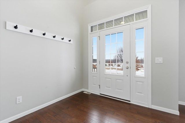 1359 Winchester Pass, Verona, WI 53593