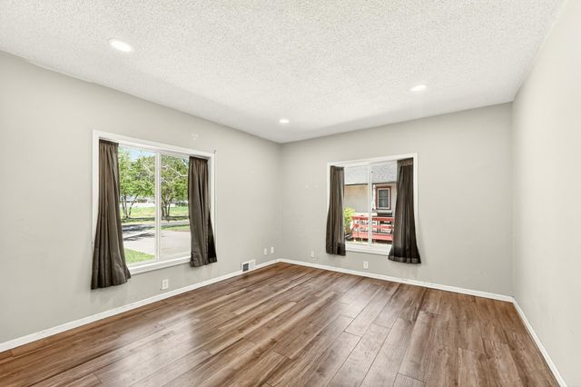 720 10th Avenue SE, Rochester, MN 55904