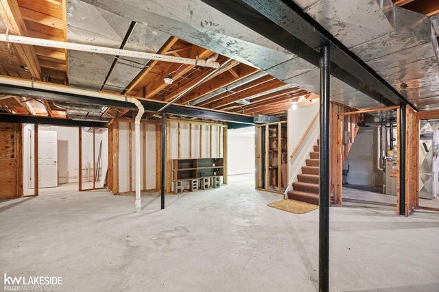 18774 Woods Drive, Clinton Twp, MI 48036