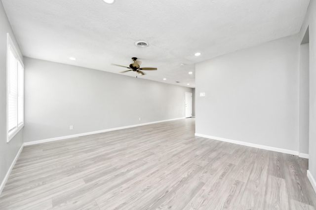 7906 Hammerly Boulevard, Houston, TX 77055