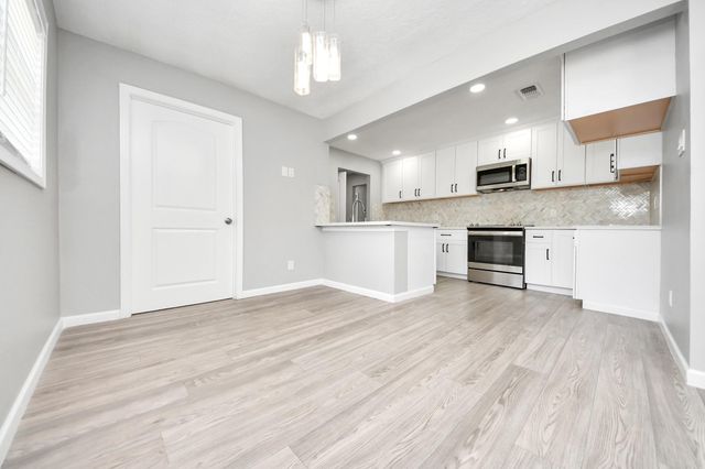 7906 Hammerly Boulevard, Houston, TX 77055