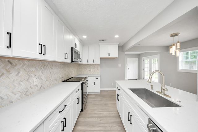 7906 Hammerly Boulevard, Houston, TX 77055