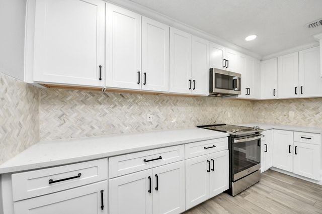 7906 Hammerly Boulevard, Houston, TX 77055