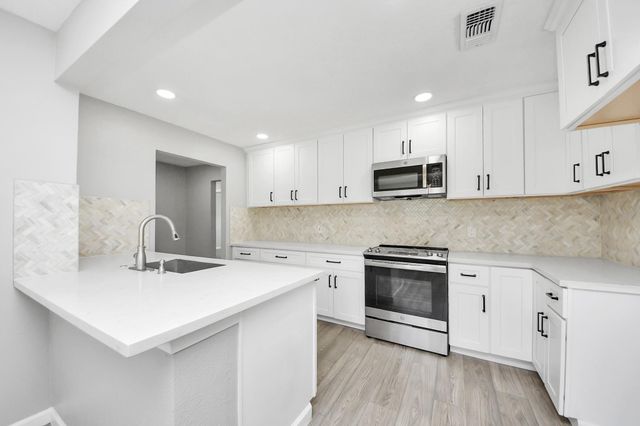 7906 Hammerly Boulevard, Houston, TX 77055
