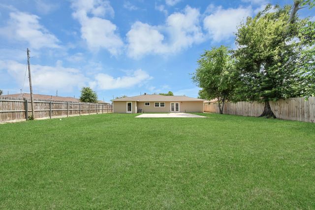 7906 Hammerly Boulevard, Houston, TX 77055